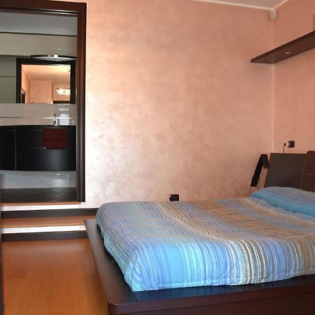 Bellagio Lakeside Apartment エクステリア 写真