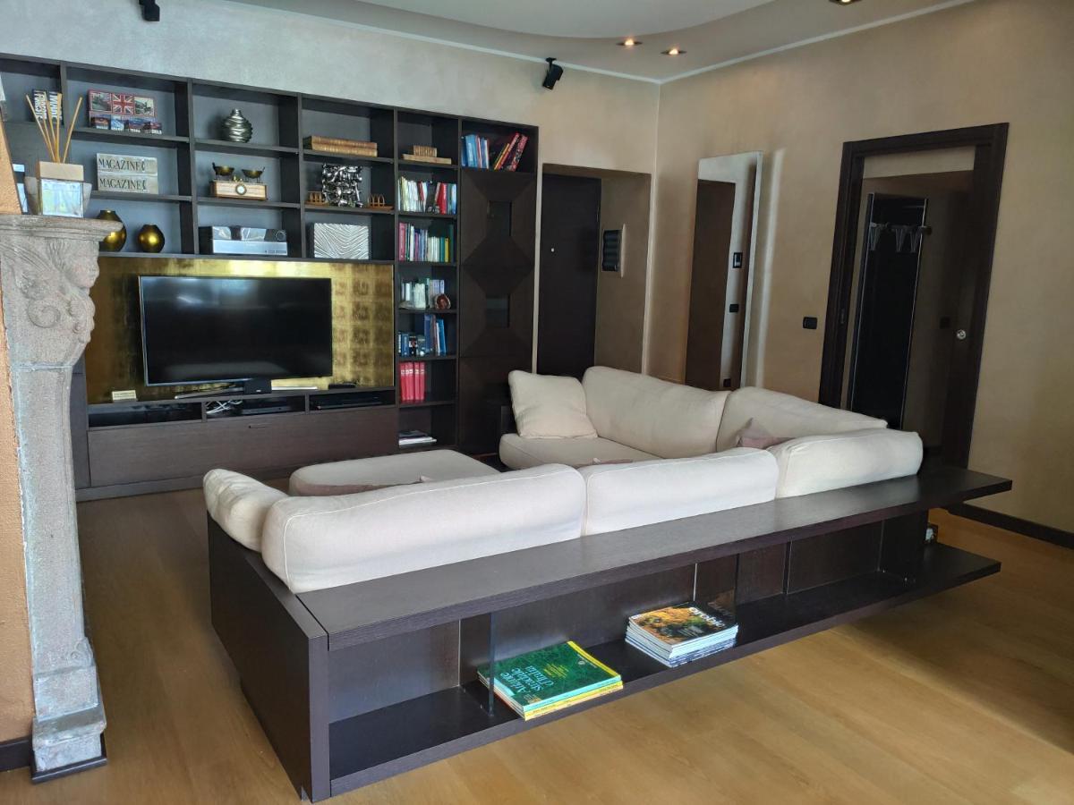 Bellagio Lakeside Apartment エクステリア 写真